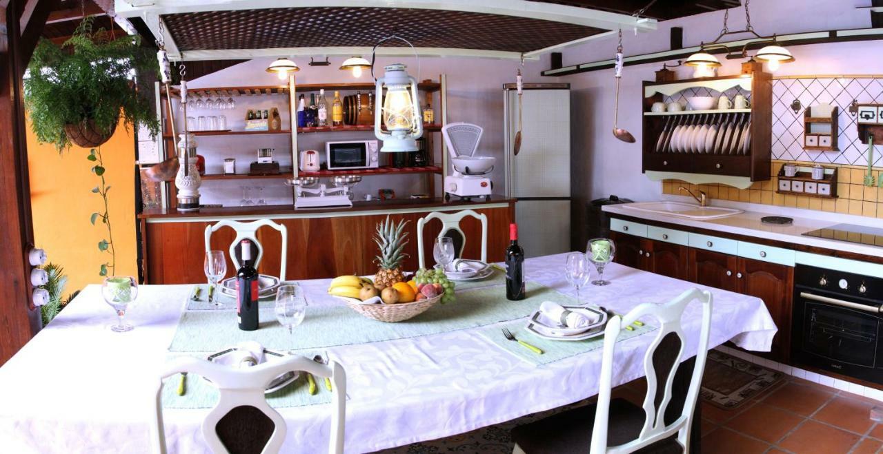 Villa Spa Las Tinajas Triquivijate Luaran gambar